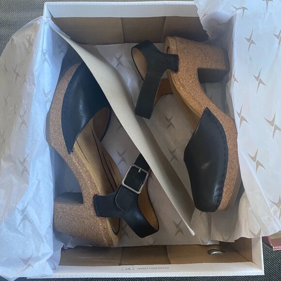 Aetrex Finley Closed Toe Heel - Picture 9 of 12